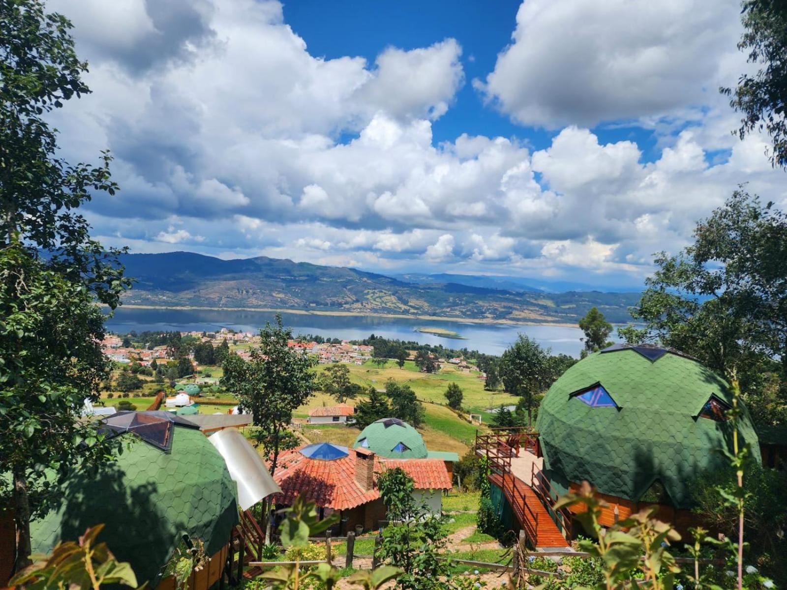 Hotel Glamping sede campestre Mirador a Pueblo Viejo Guatavita Exterior foto