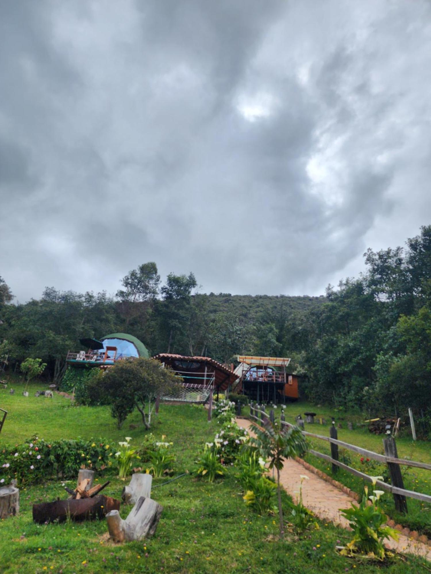 Hotel Glamping sede campestre Mirador a Pueblo Viejo Guatavita Exterior foto
